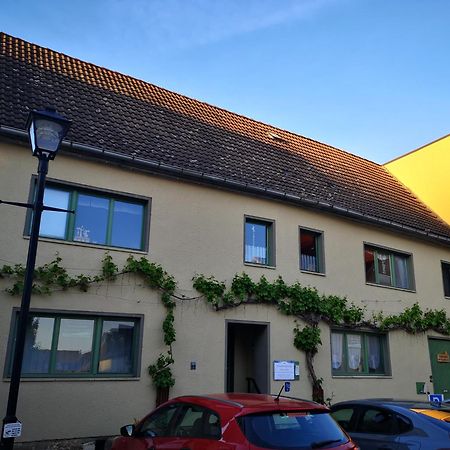 Apartment Am Stadtturm Freyburg Exteriör bild